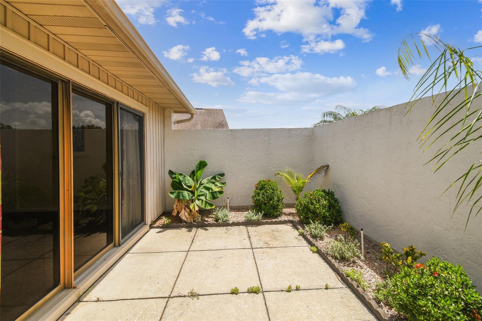 MEADOW OAKS A CONDO - Residential