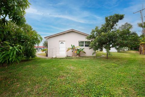 A home in SEMINOLE