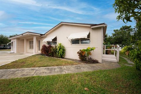 A home in SEMINOLE