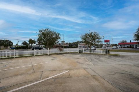 A home in SEMINOLE