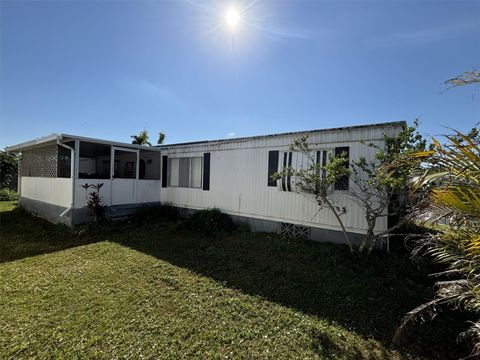 Photo of 11291 Bombay Lane, Fort Myers, FL 33908 (MLS # C7516351)