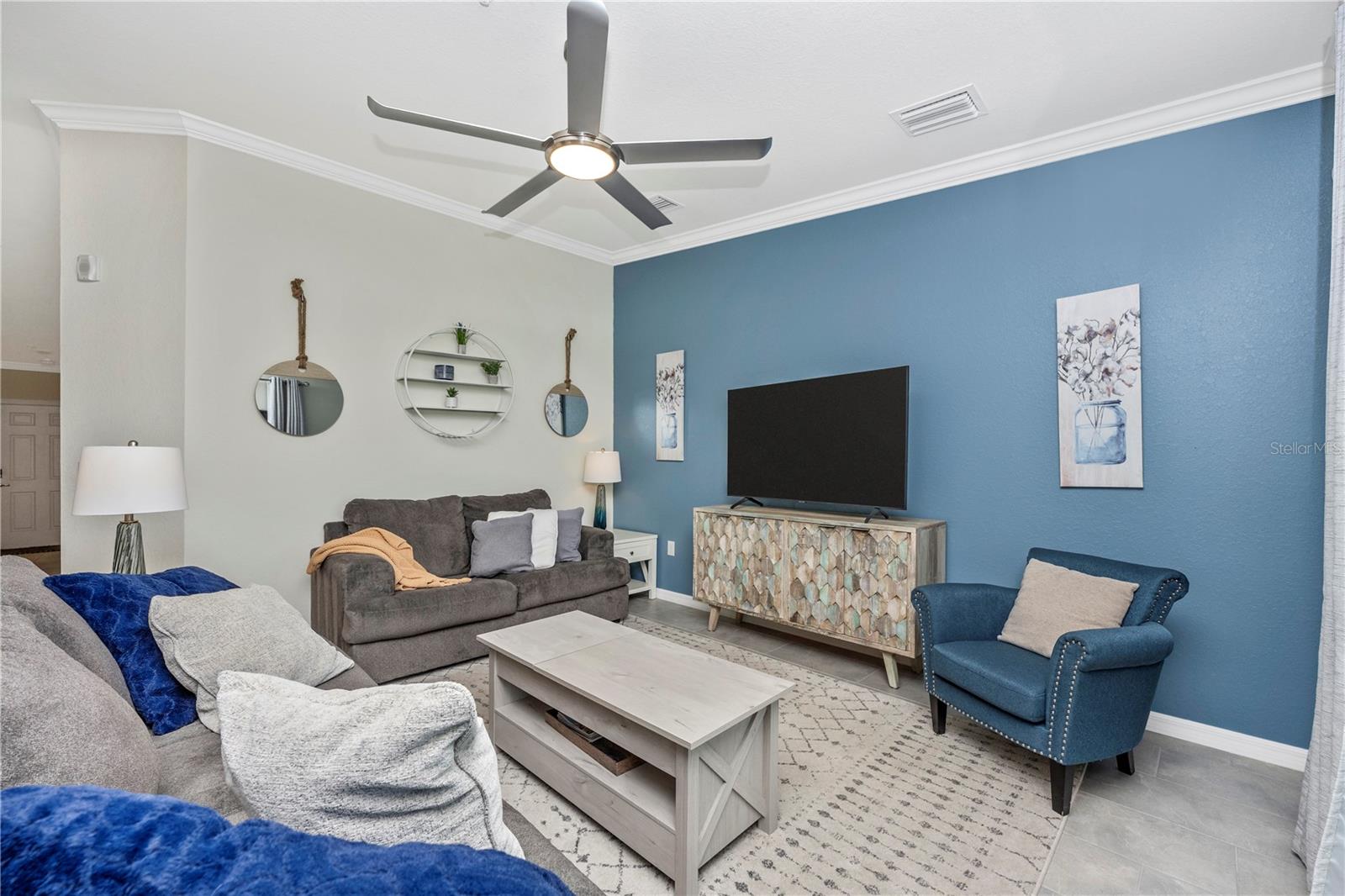 LAKEWOOD NATIONAL - Residential