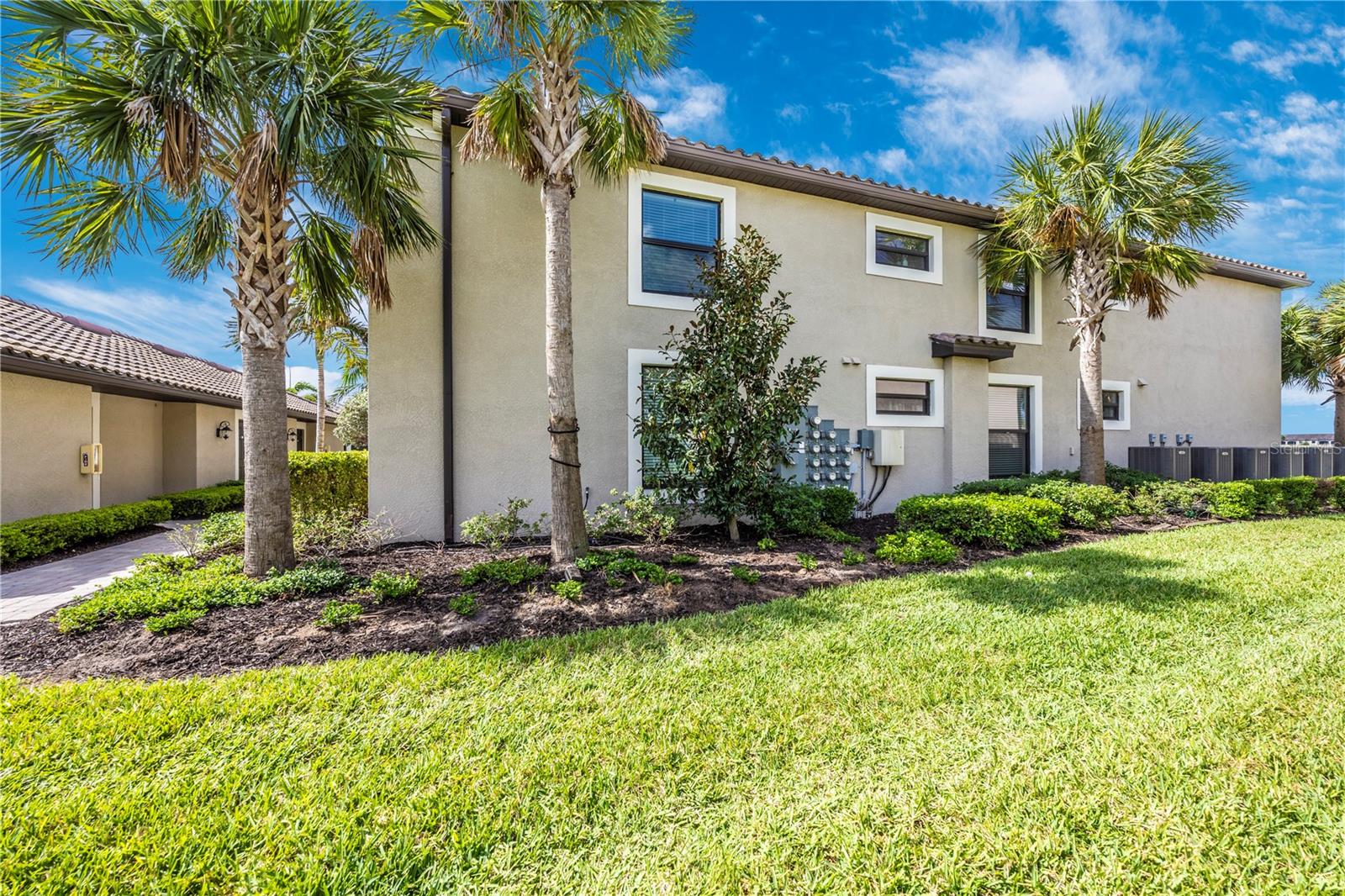 LAKEWOOD NATIONAL - Residential