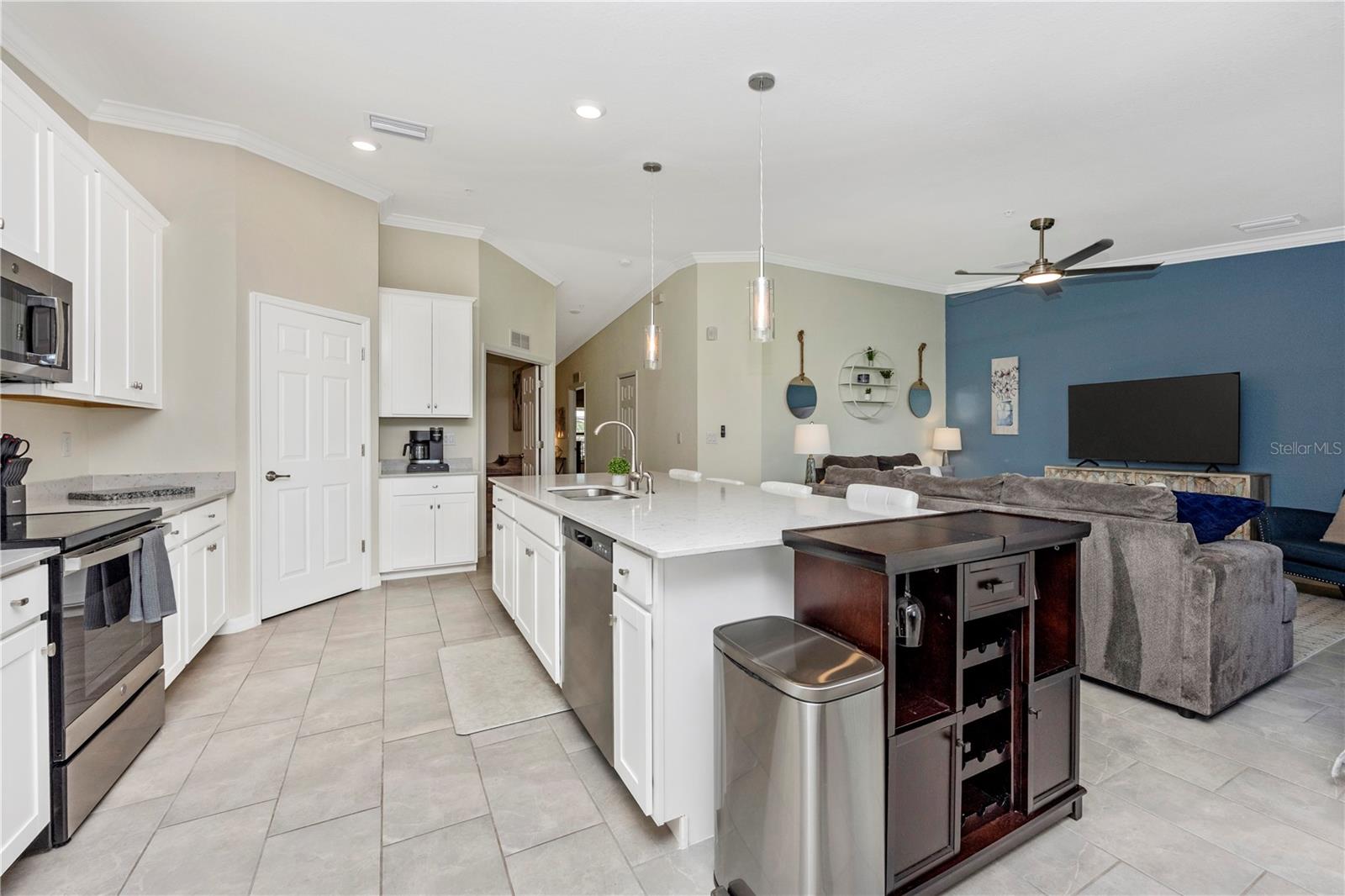 LAKEWOOD NATIONAL - Residential