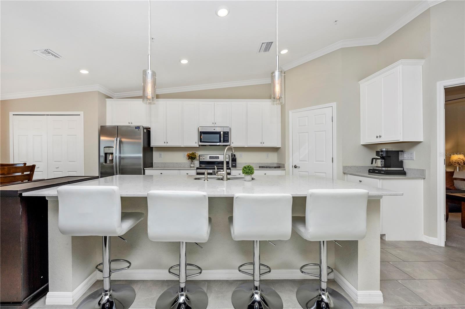 LAKEWOOD NATIONAL - Residential
