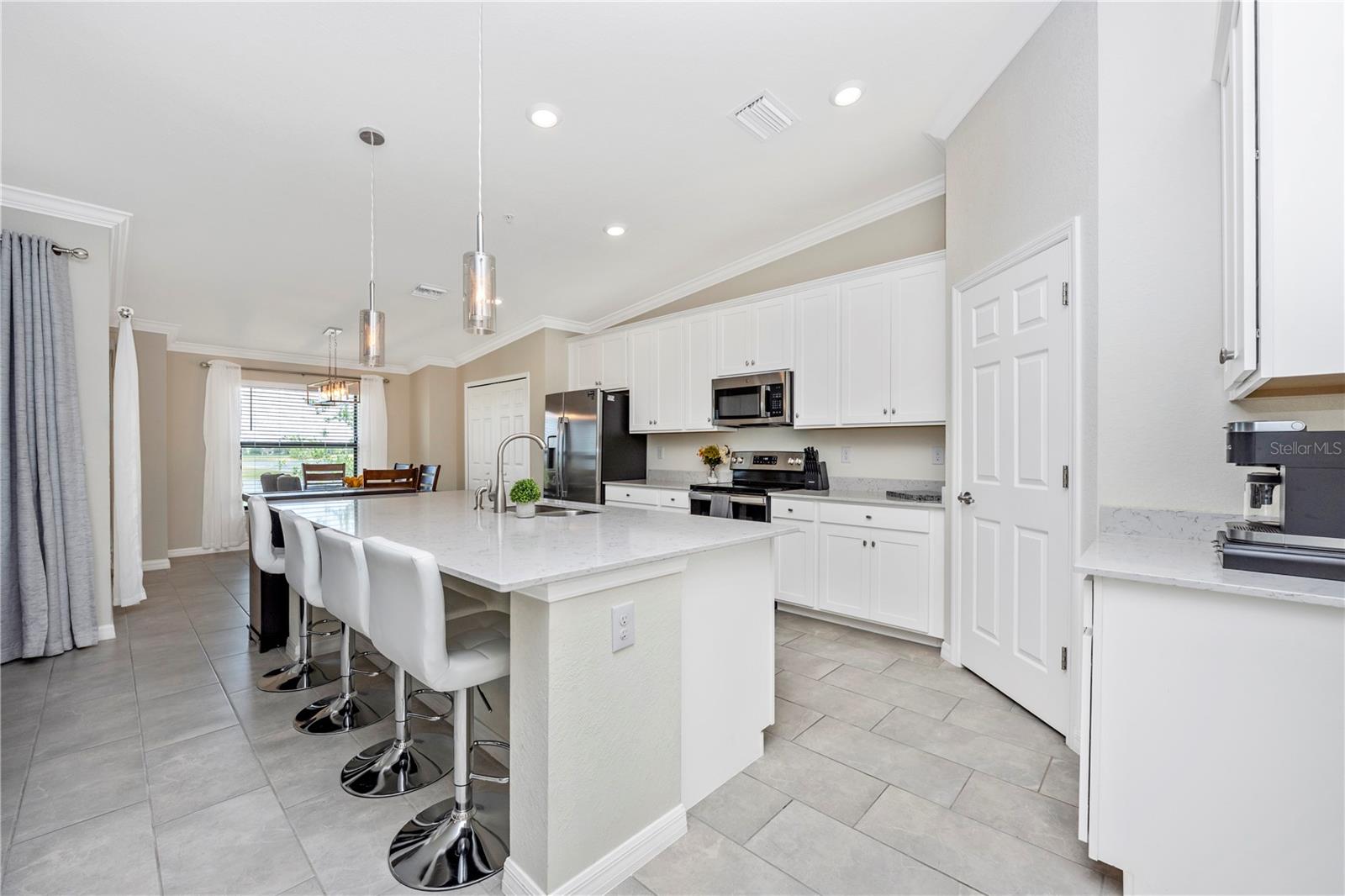 LAKEWOOD NATIONAL - Residential