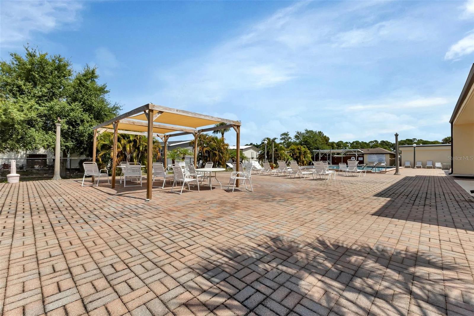 HOLIDAY PARK - Residential