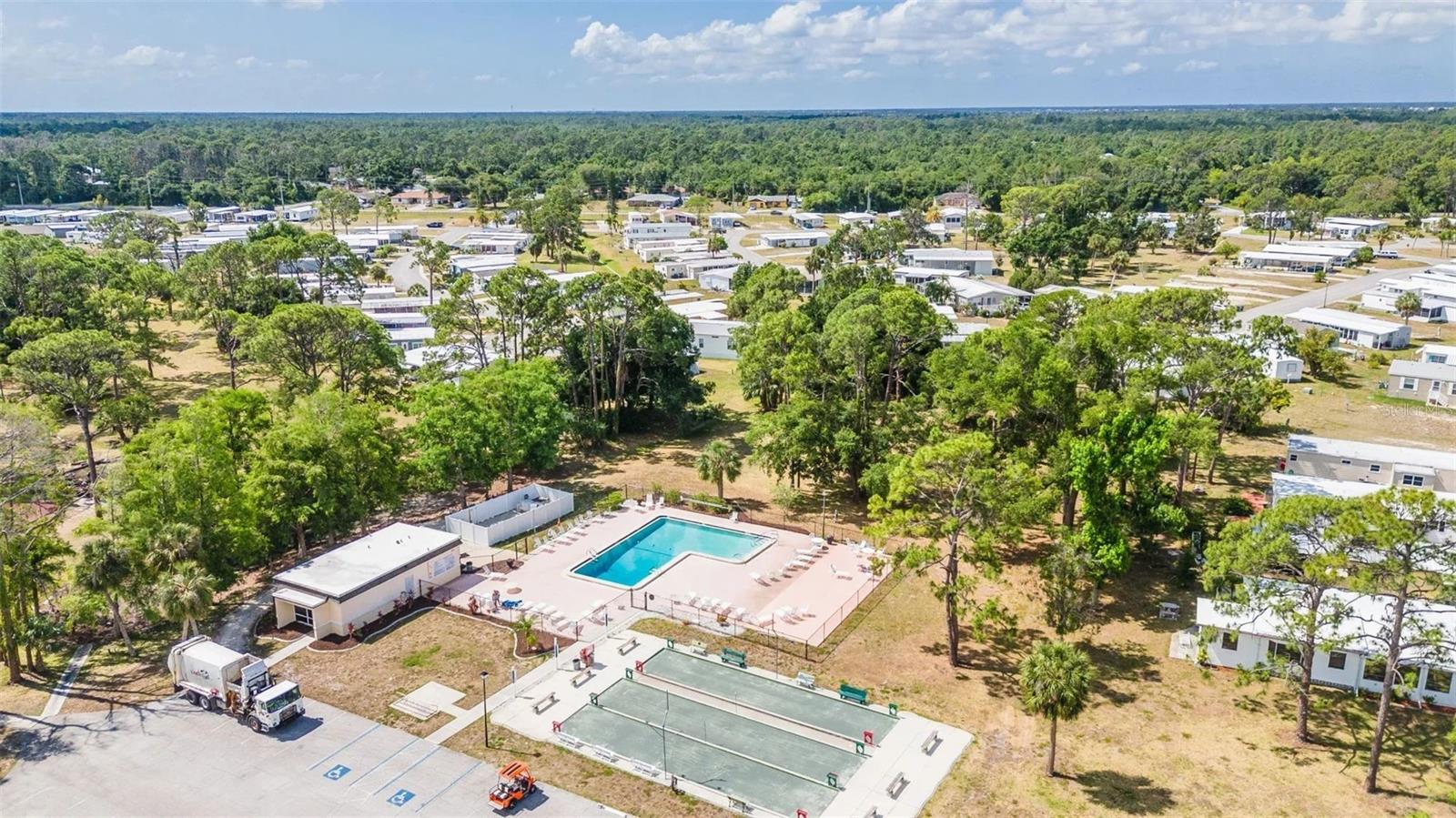 HOLIDAY PARK - Residential