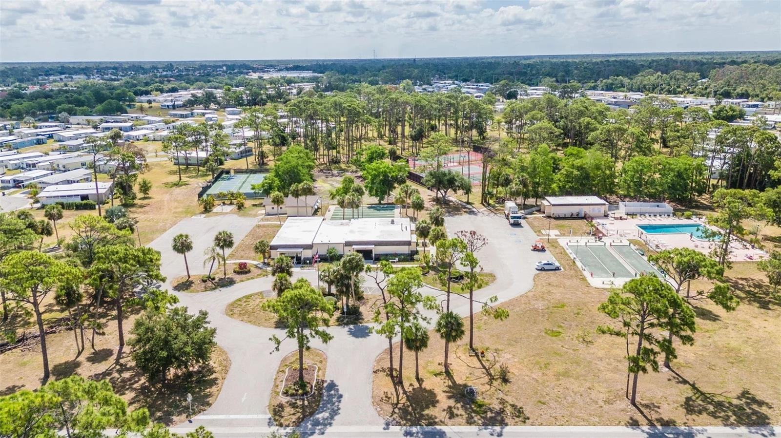 HOLIDAY PARK - Residential