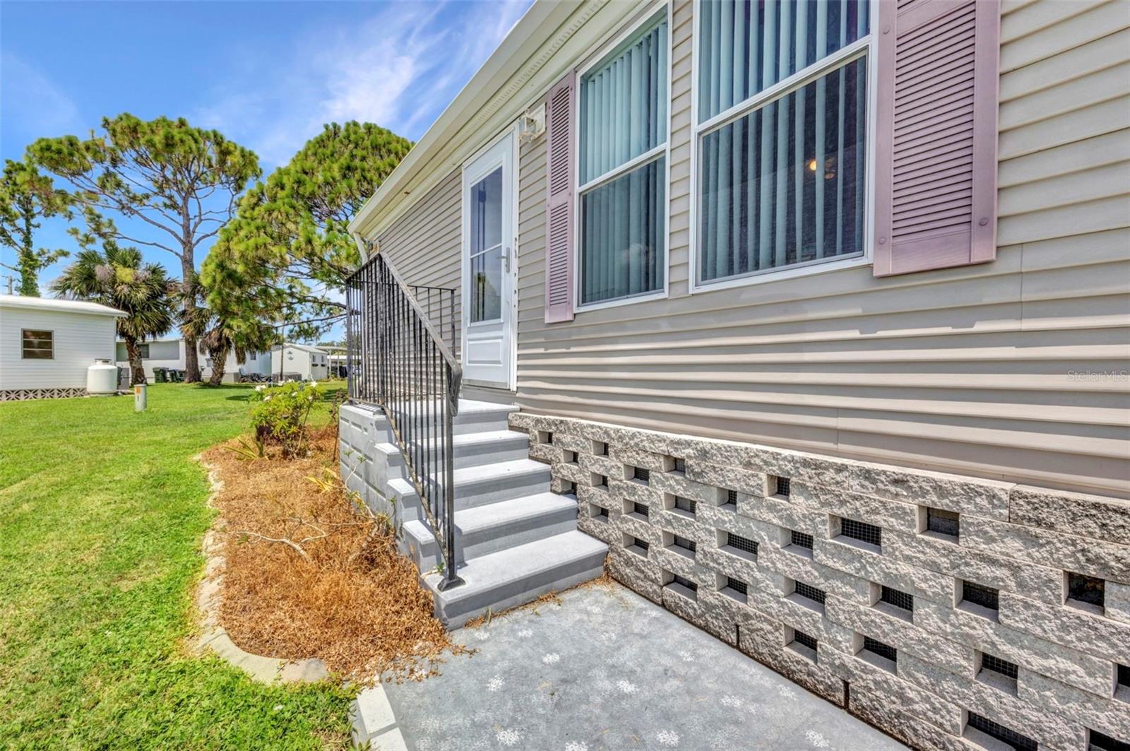 HOLIDAY PARK - Residential