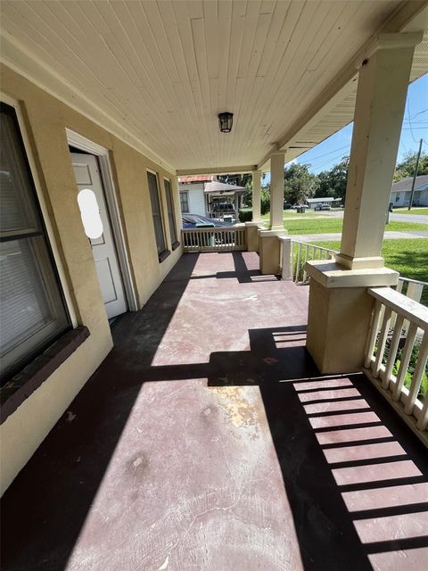 Tiny photo for 818 NE 9th Avenue, Ocala, FL 34470 (MLS # OM726494)
