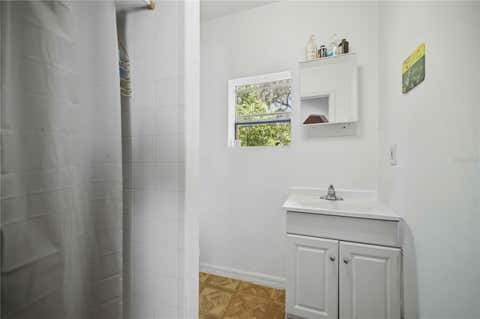 Tiny photo for 818 NE 9th Avenue, Ocala, FL 34470 (MLS # OM726494)