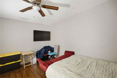 Tiny photo for 818 NE 9th Avenue, Ocala, FL 34470 (MLS # OM726494)