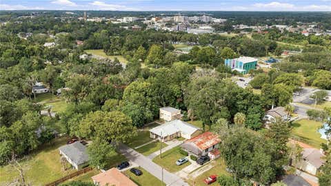 Tiny photo for 818 NE 9th Avenue, Ocala, FL 34470 (MLS # OM726494)