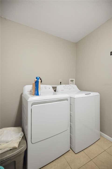 Tiny photo for 818 NE 9th Avenue, Ocala, FL 34470 (MLS # OM726494)