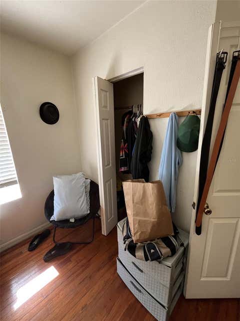 Tiny photo for 818 NE 9th Avenue, Ocala, FL 34470 (MLS # OM726494)