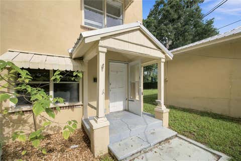 Tiny photo for 818 NE 9th Avenue, Ocala, FL 34470 (MLS # OM726494)