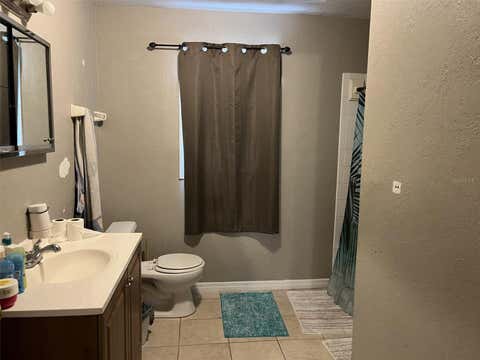 Tiny photo for 818 NE 9th Avenue, Ocala, FL 34470 (MLS # OM726494)
