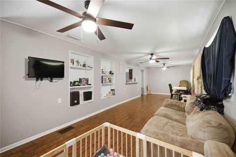 Tiny photo for 818 NE 9th Avenue, Ocala, FL 34470 (MLS # OM726494)