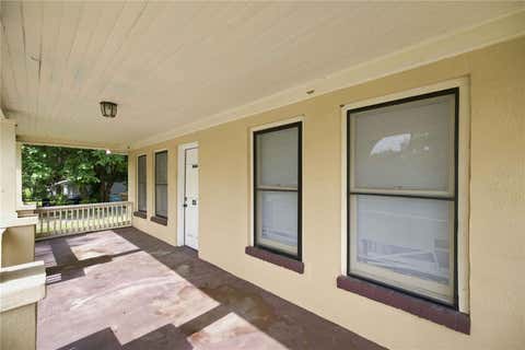 Tiny photo for 818 NE 9th Avenue, Ocala, FL 34470 (MLS # OM726494)