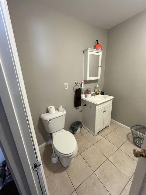 Tiny photo for 818 NE 9th Avenue, Ocala, FL 34470 (MLS # OM726494)