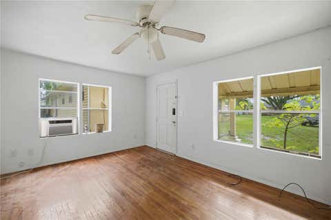 Tiny photo for 818 NE 9th Avenue, Ocala, FL 34470 (MLS # OM726494)