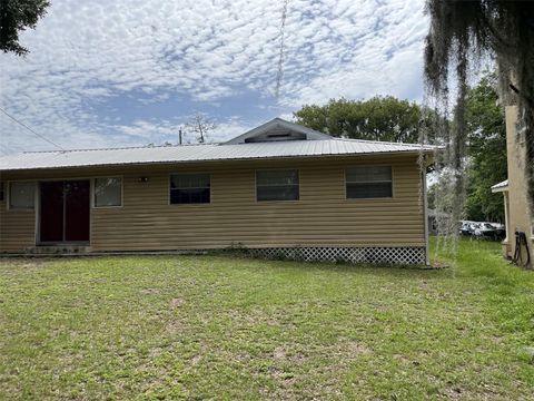 Tiny photo for 818 NE 9th Avenue, Ocala, FL 34470 (MLS # OM726494)