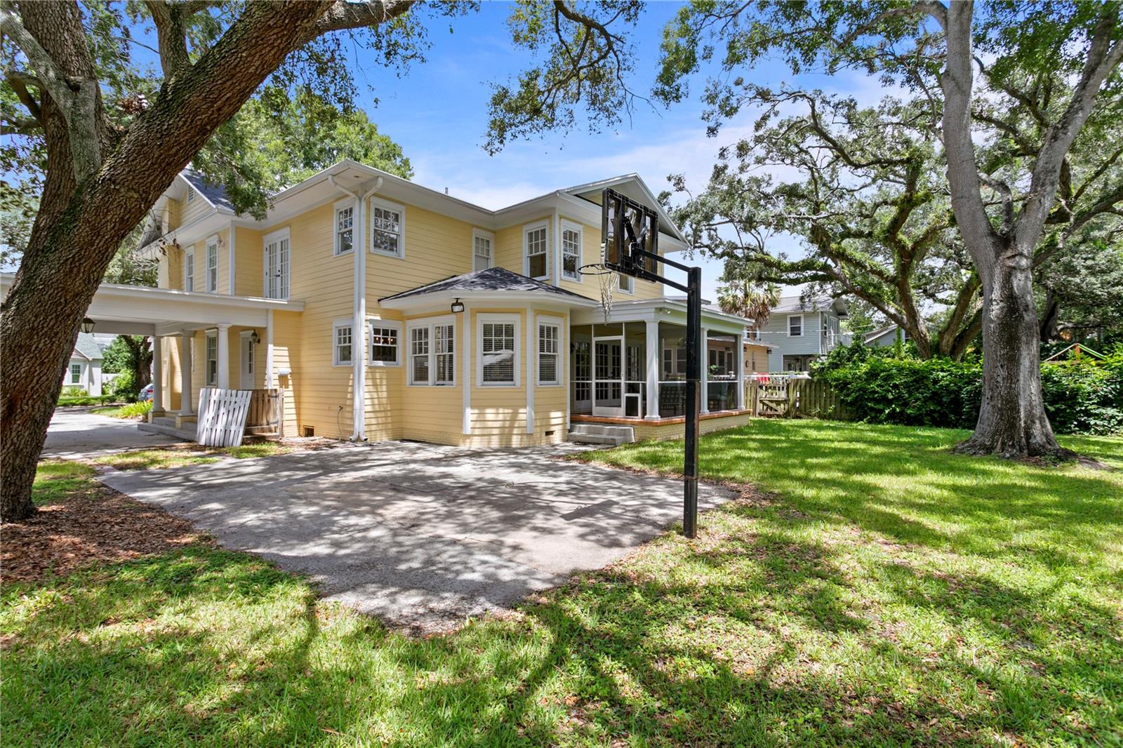 NORTH NEW SUBURB BEAUTIFUL - Residential