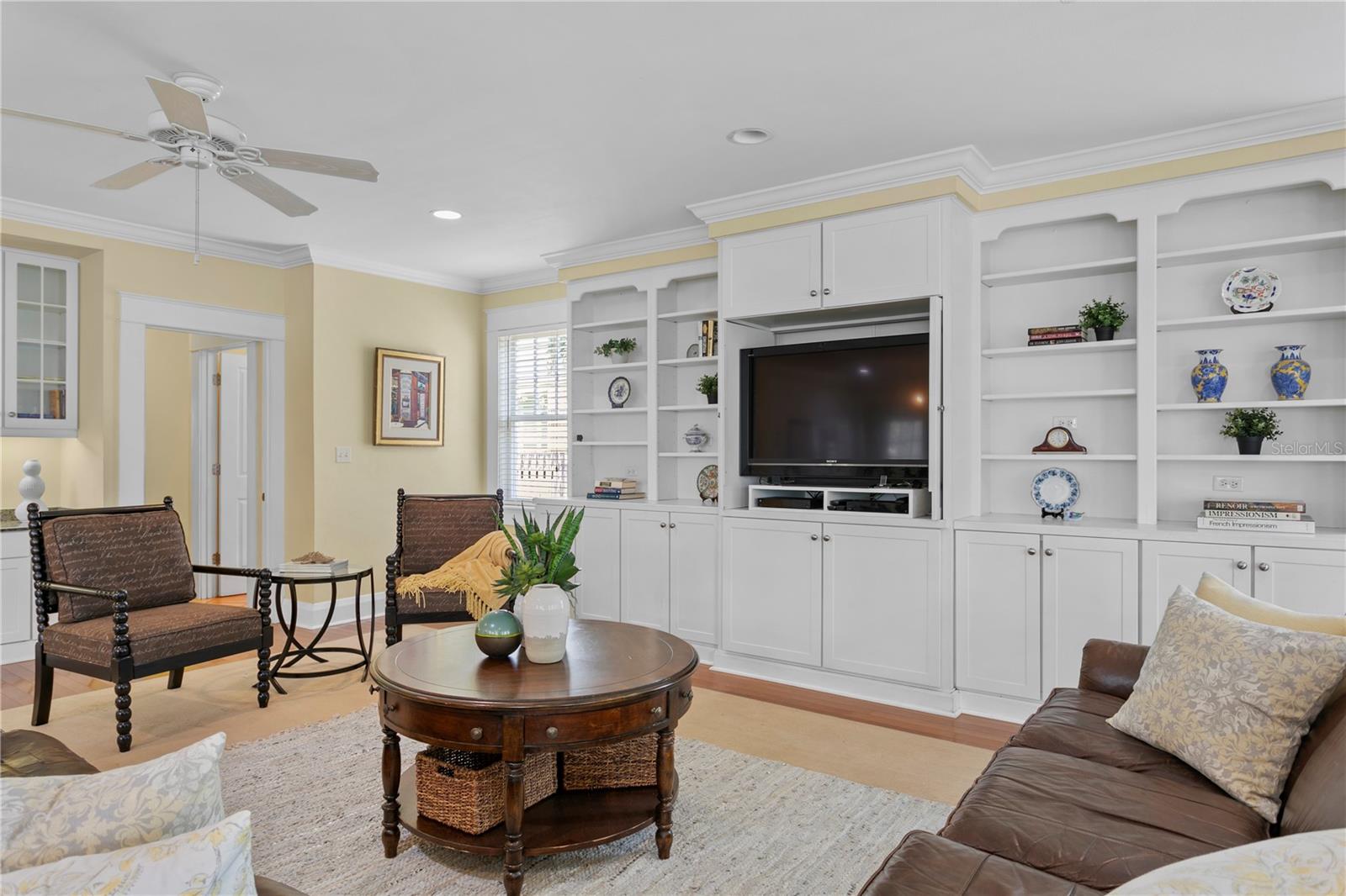 NORTH NEW SUBURB BEAUTIFUL - Residential