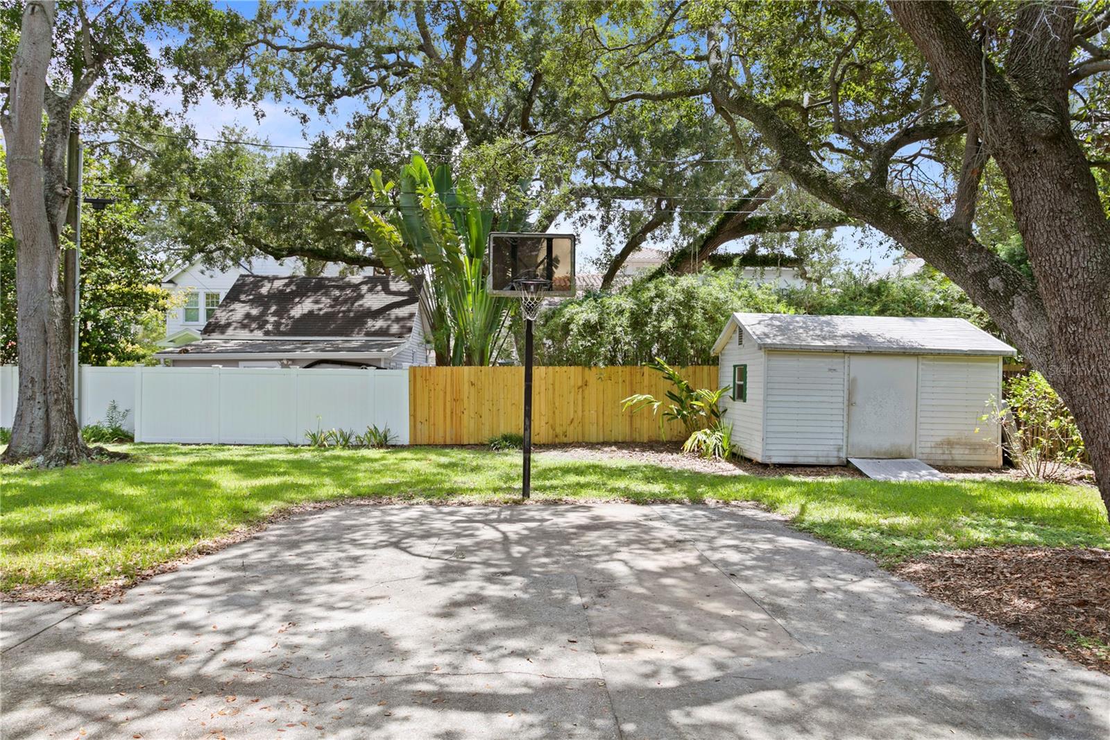 NORTH NEW SUBURB BEAUTIFUL - Residential