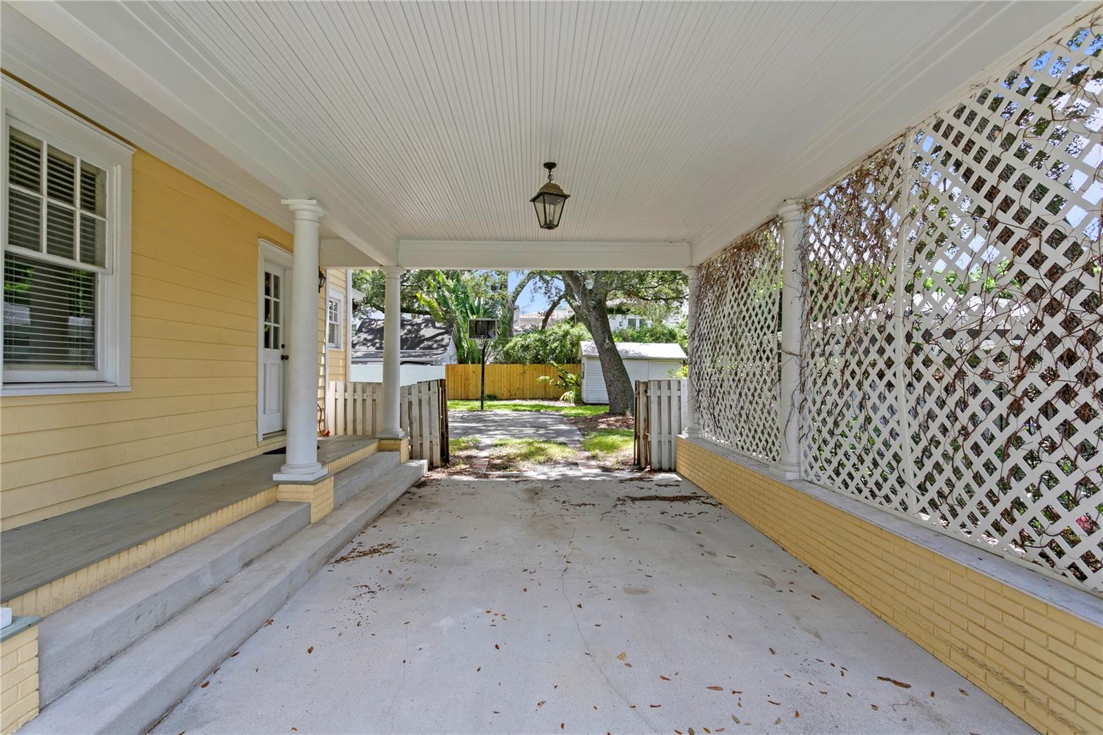 NORTH NEW SUBURB BEAUTIFUL - Residential