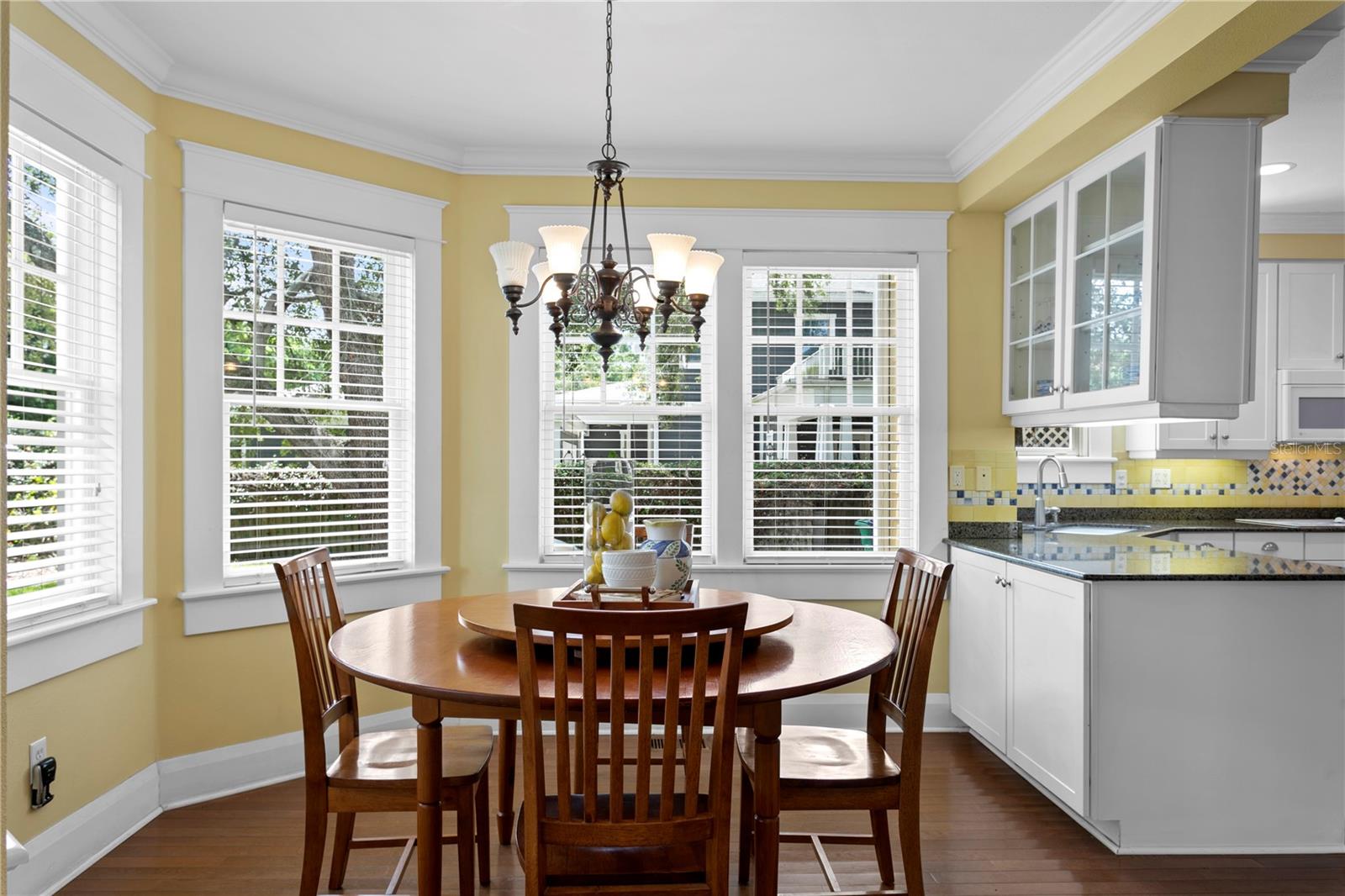 NORTH NEW SUBURB BEAUTIFUL - Residential