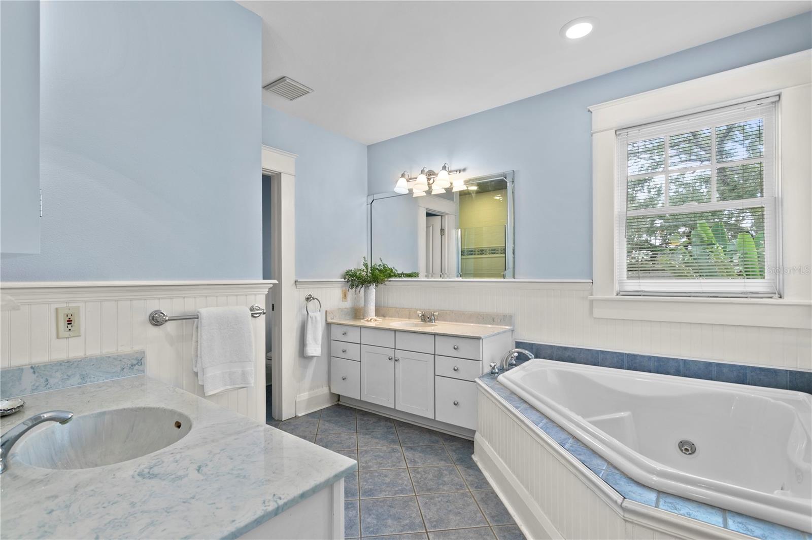 NORTH NEW SUBURB BEAUTIFUL - Residential