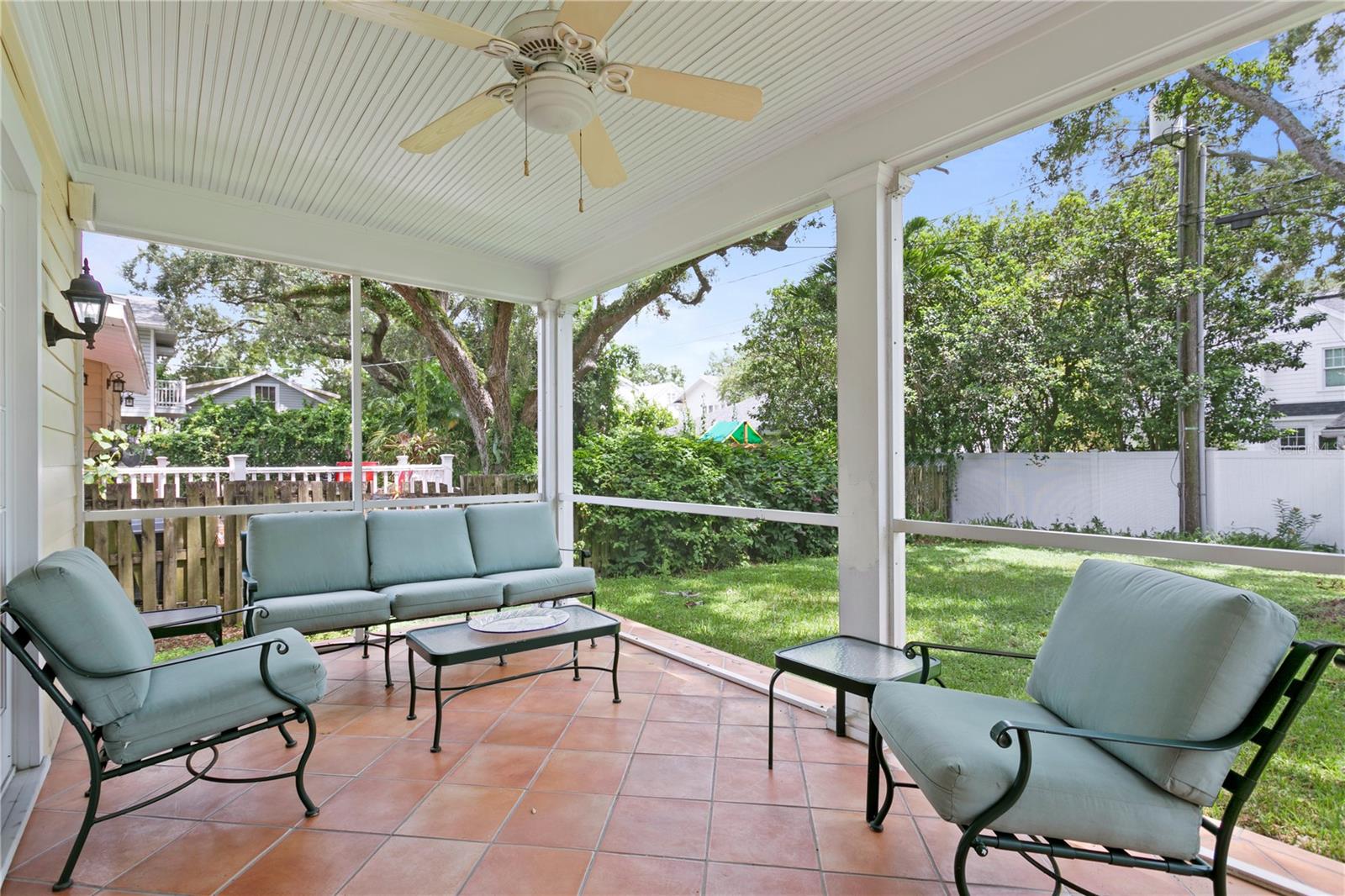 NORTH NEW SUBURB BEAUTIFUL - Residential