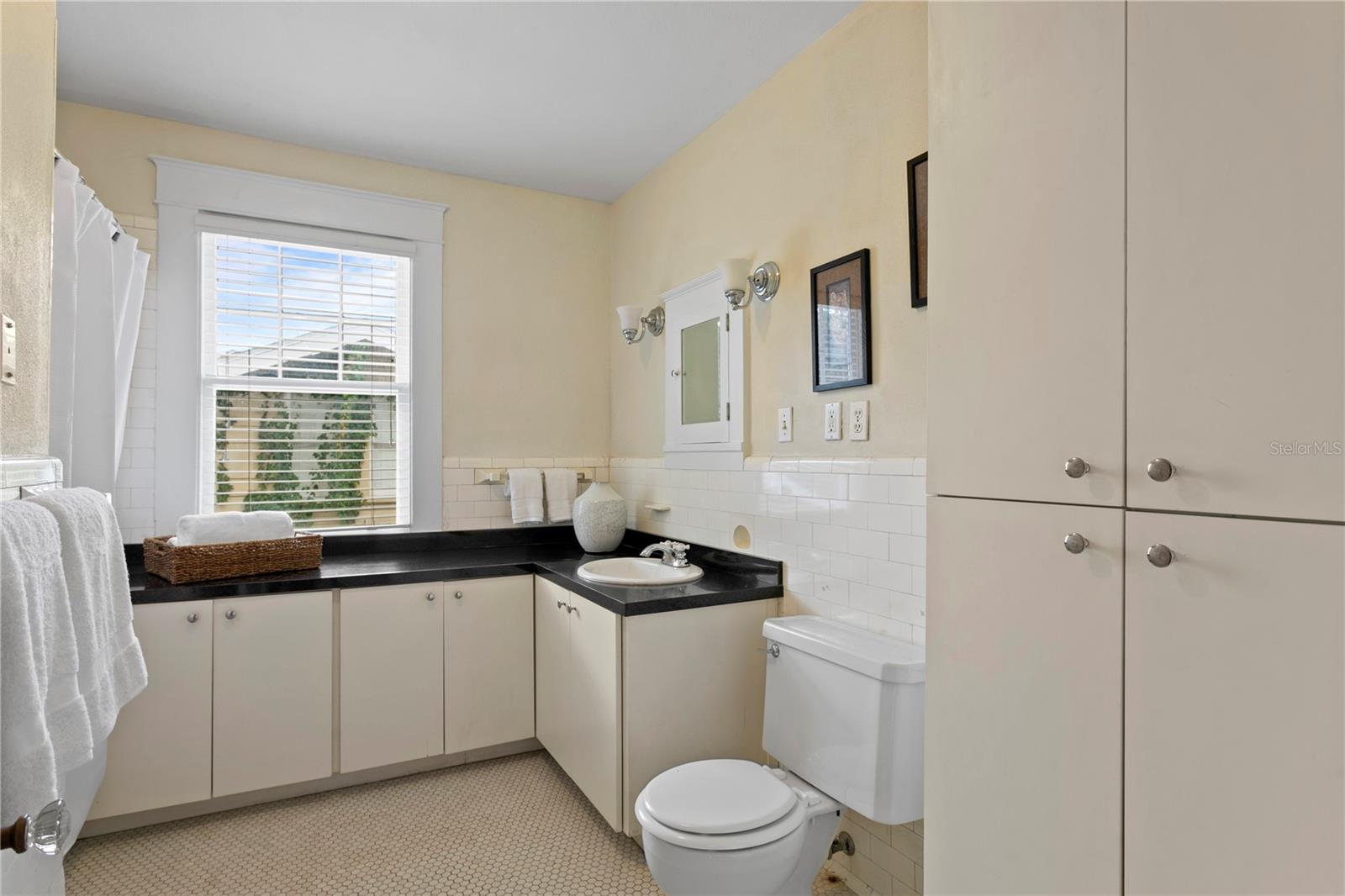 NORTH NEW SUBURB BEAUTIFUL - Residential