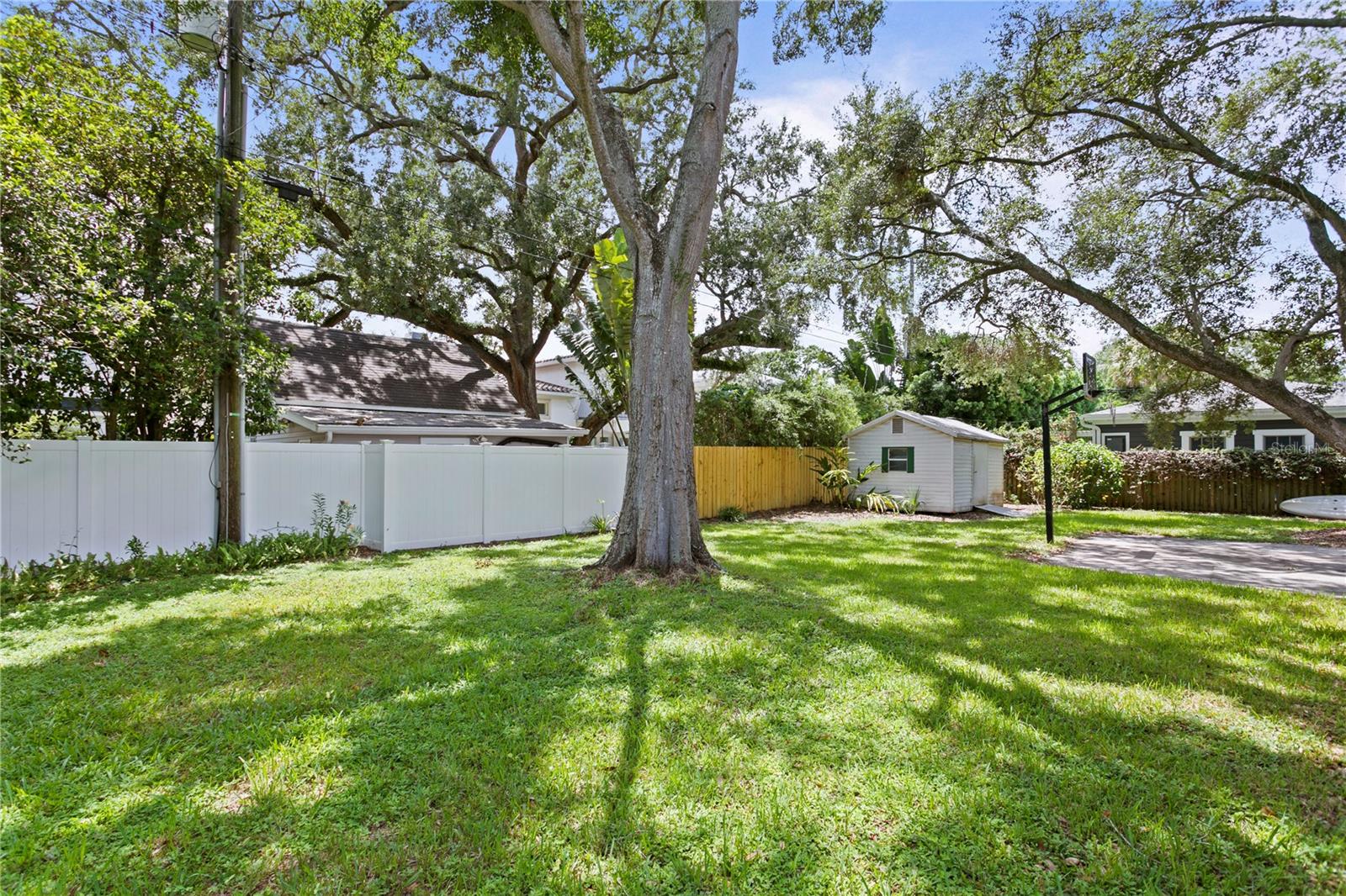 NORTH NEW SUBURB BEAUTIFUL - Residential