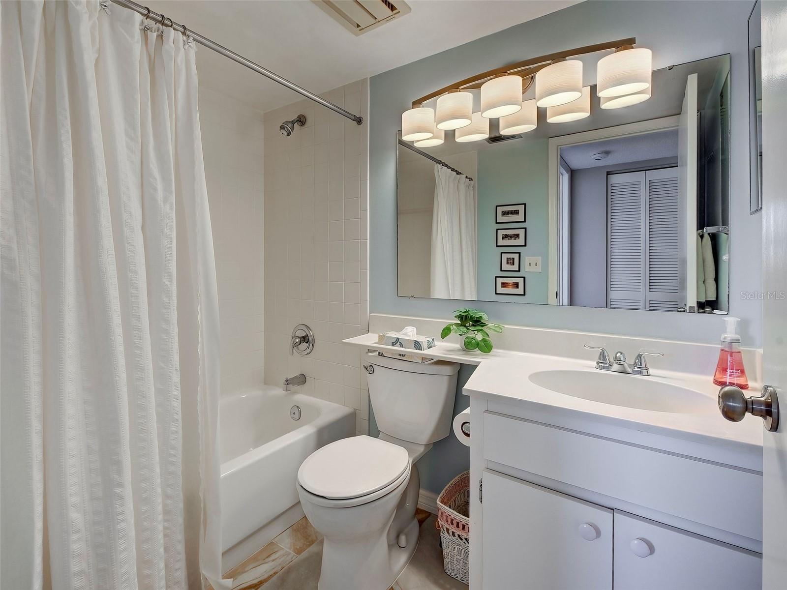 WESTCHESTER GARDEN & PLAN - Residential