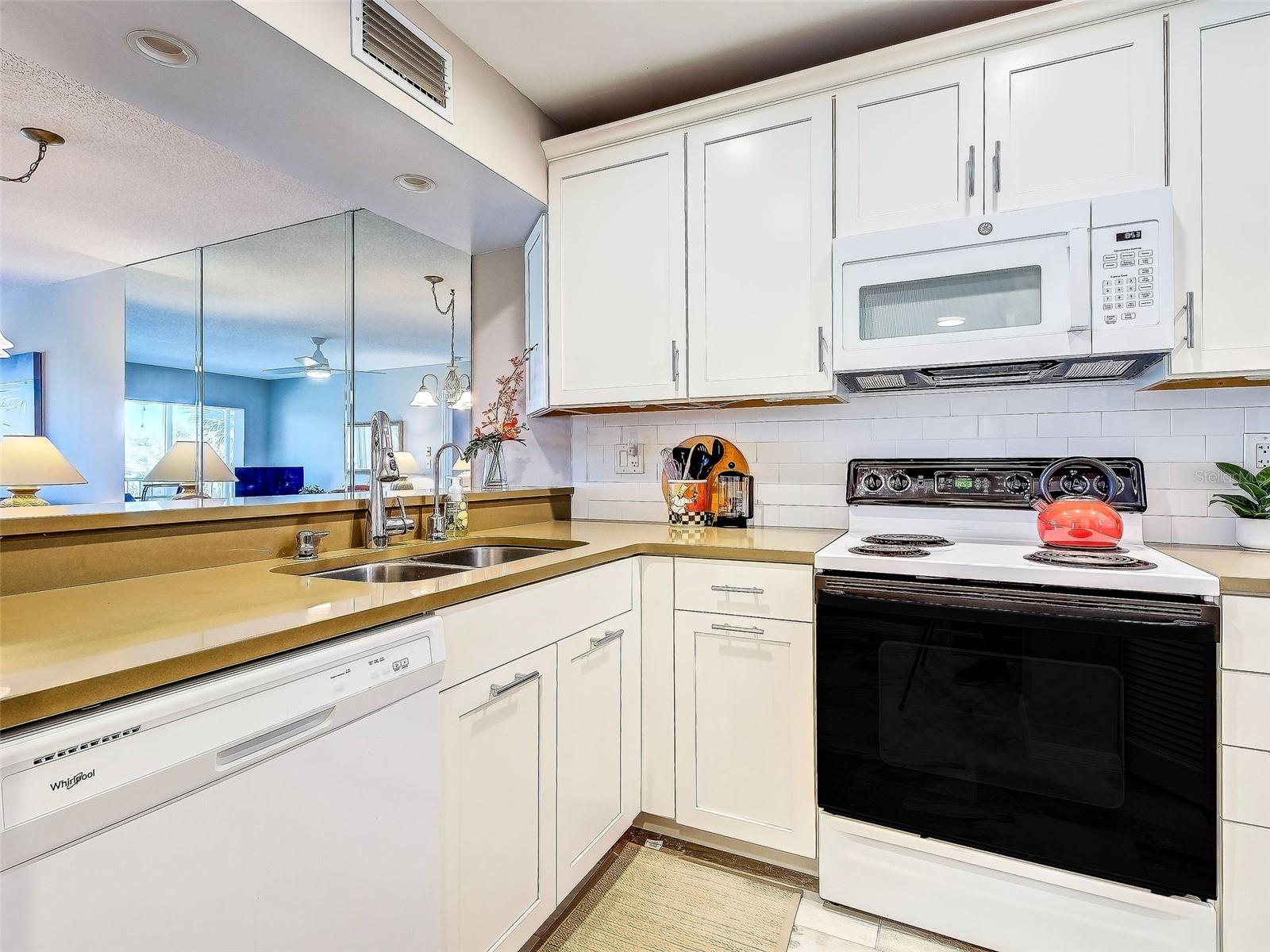 WESTCHESTER GARDEN & PLAN - Residential