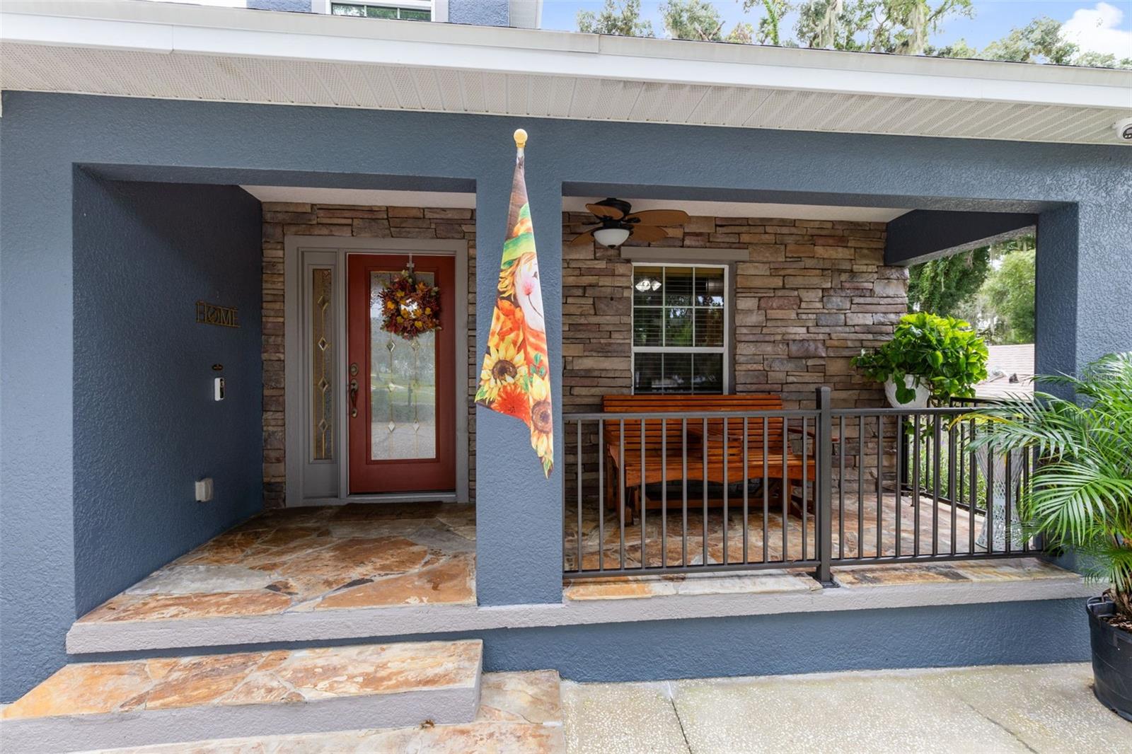 1206 LAKESHORE DRIVE
