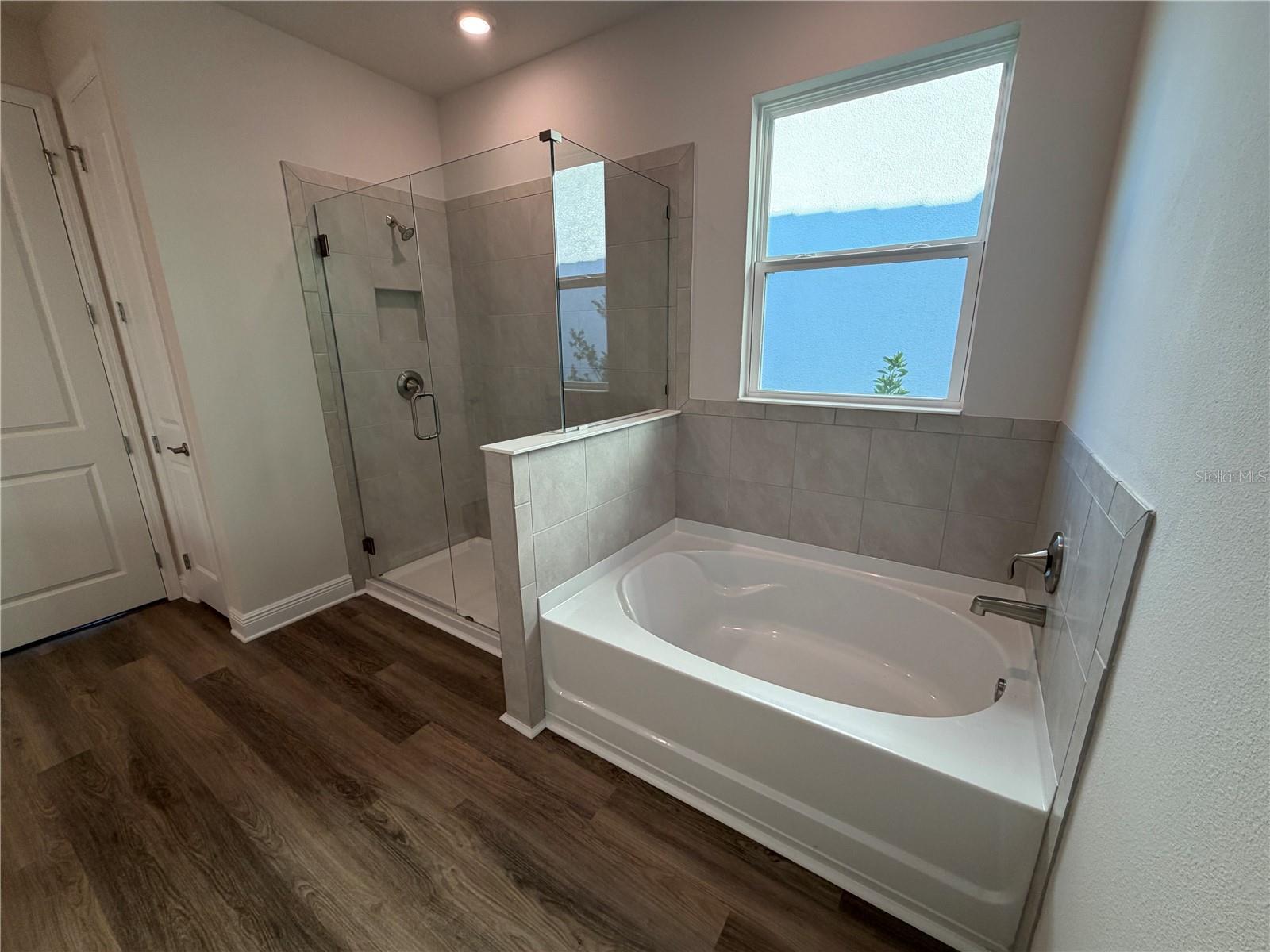 STAR FARMS AT LAKEWOOD RANCH - Residential