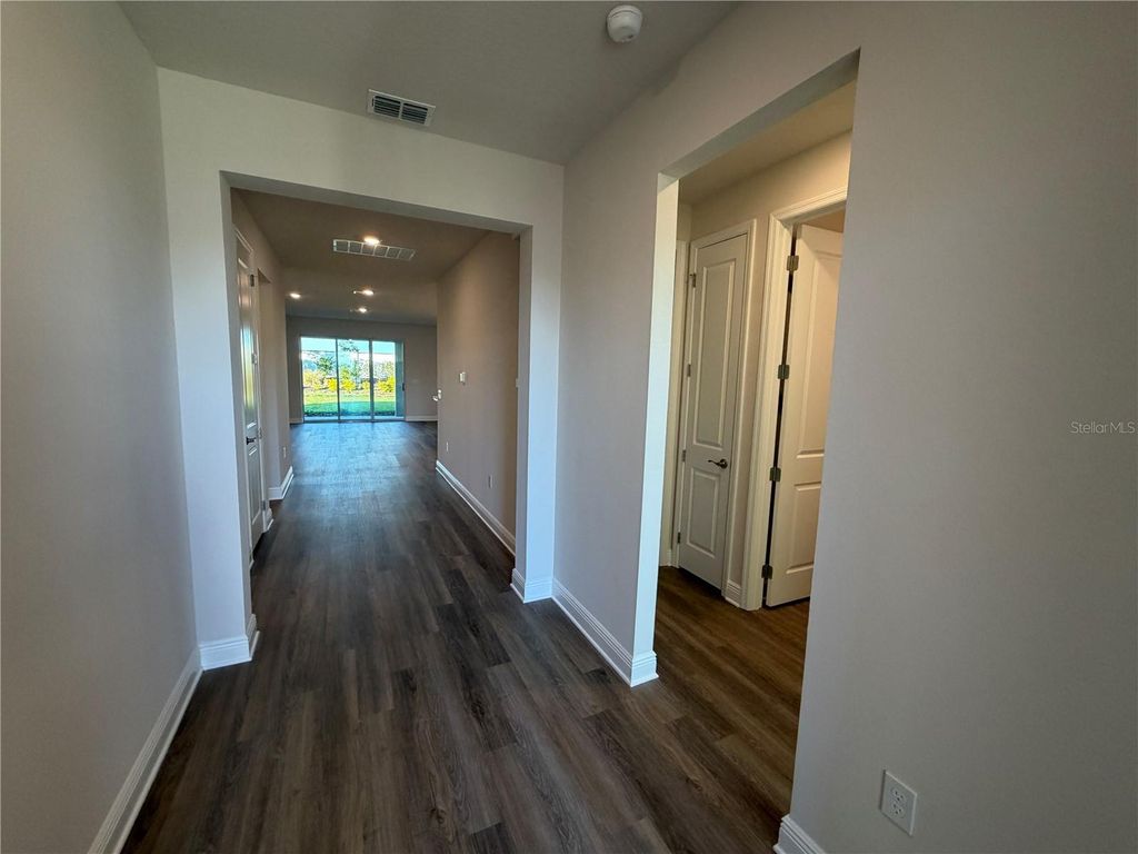 Photo of 18321 Thistleberry Place, Lakewood Ranch, FL 34211 (MLS # A4659311)