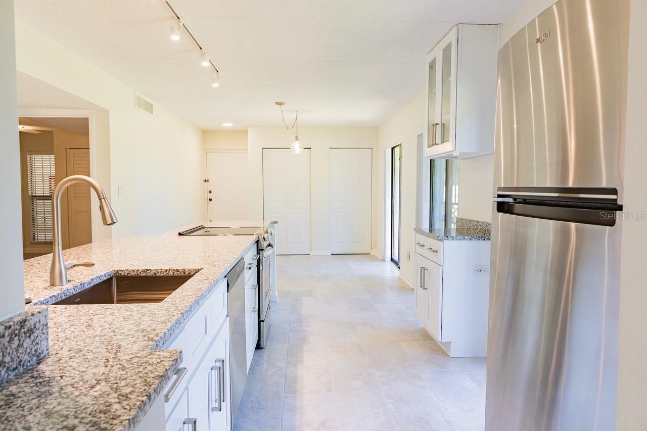 LAKE HOWARD TERRACE - Residential