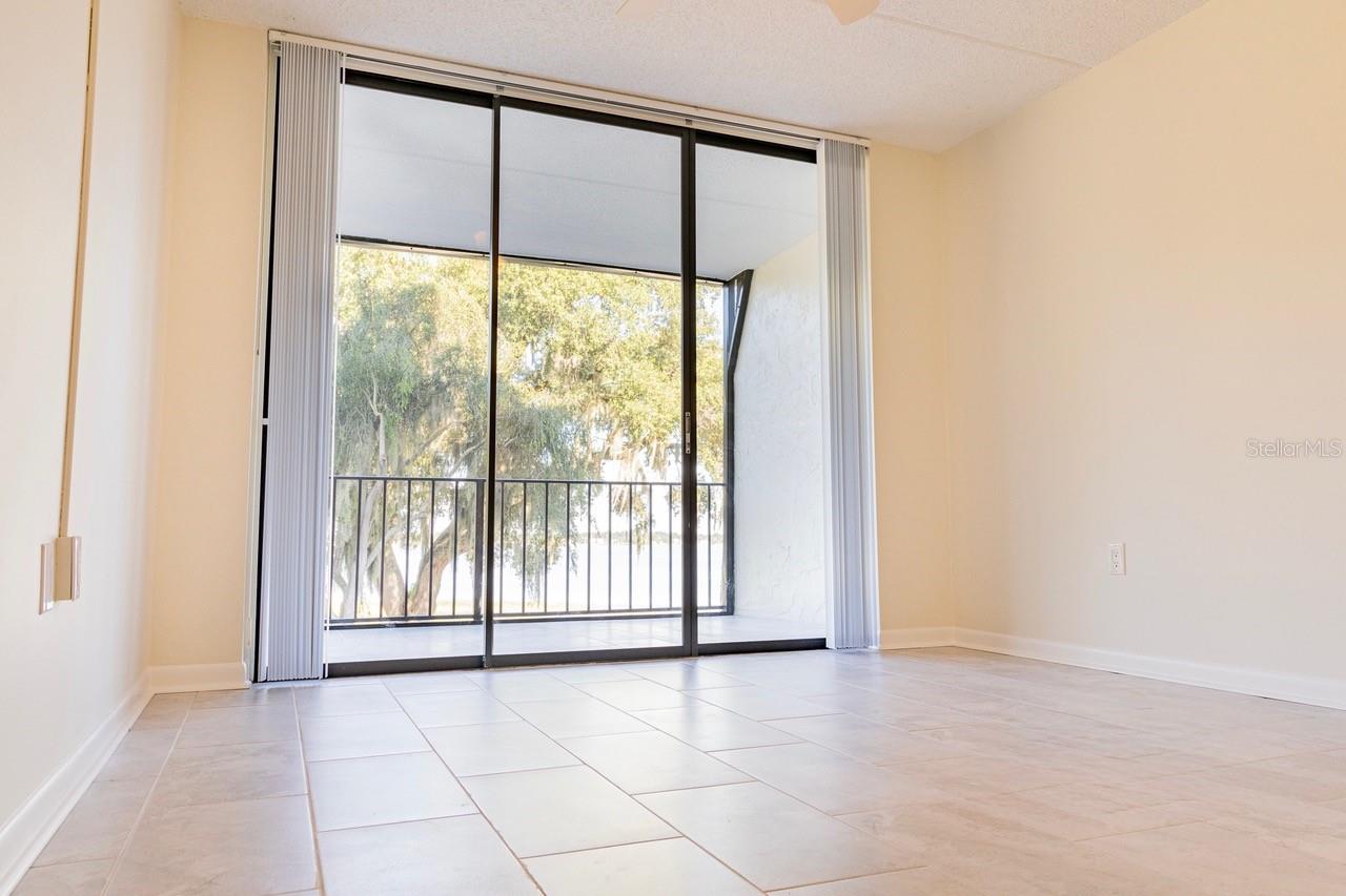 LAKE HOWARD TERRACE - Residential