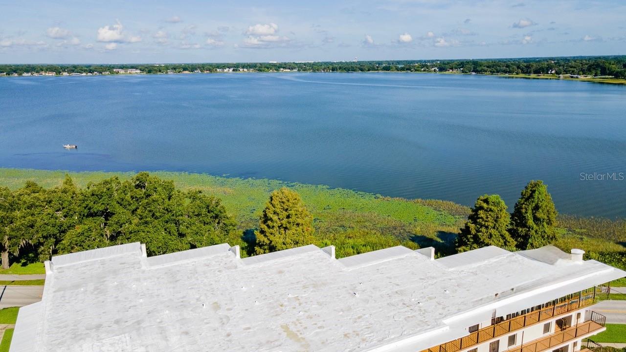 LAKE HOWARD TERRACE - Residential