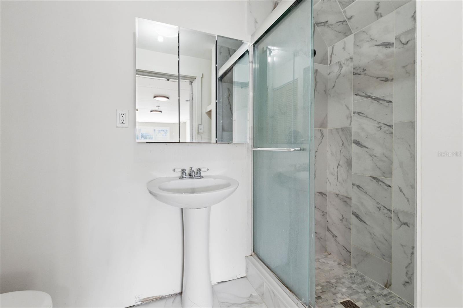 DREWS JOHN H 1ST EXT - Residential