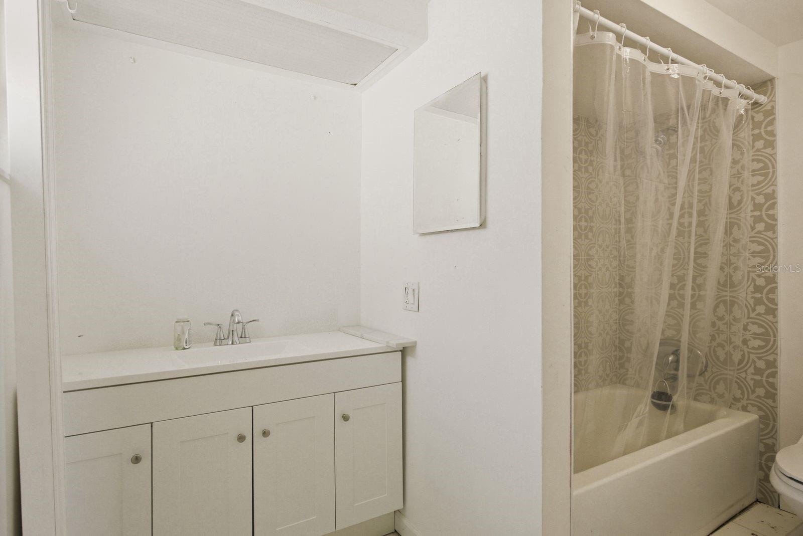 FLOR A MAR - Residential