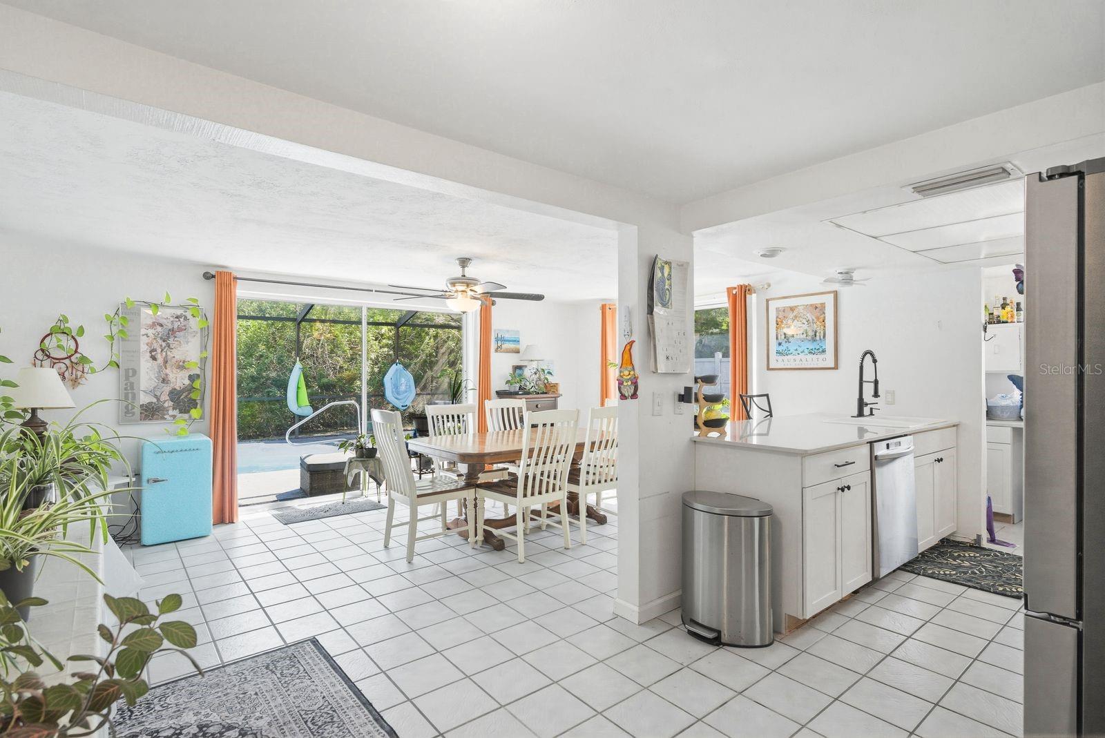 FLOR A MAR - Residential