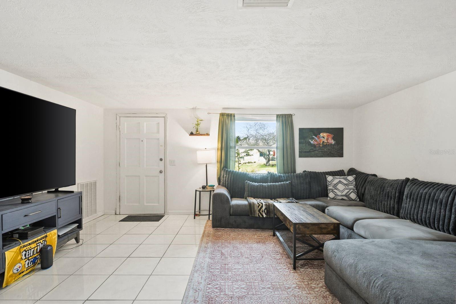 FLOR A MAR - Residential