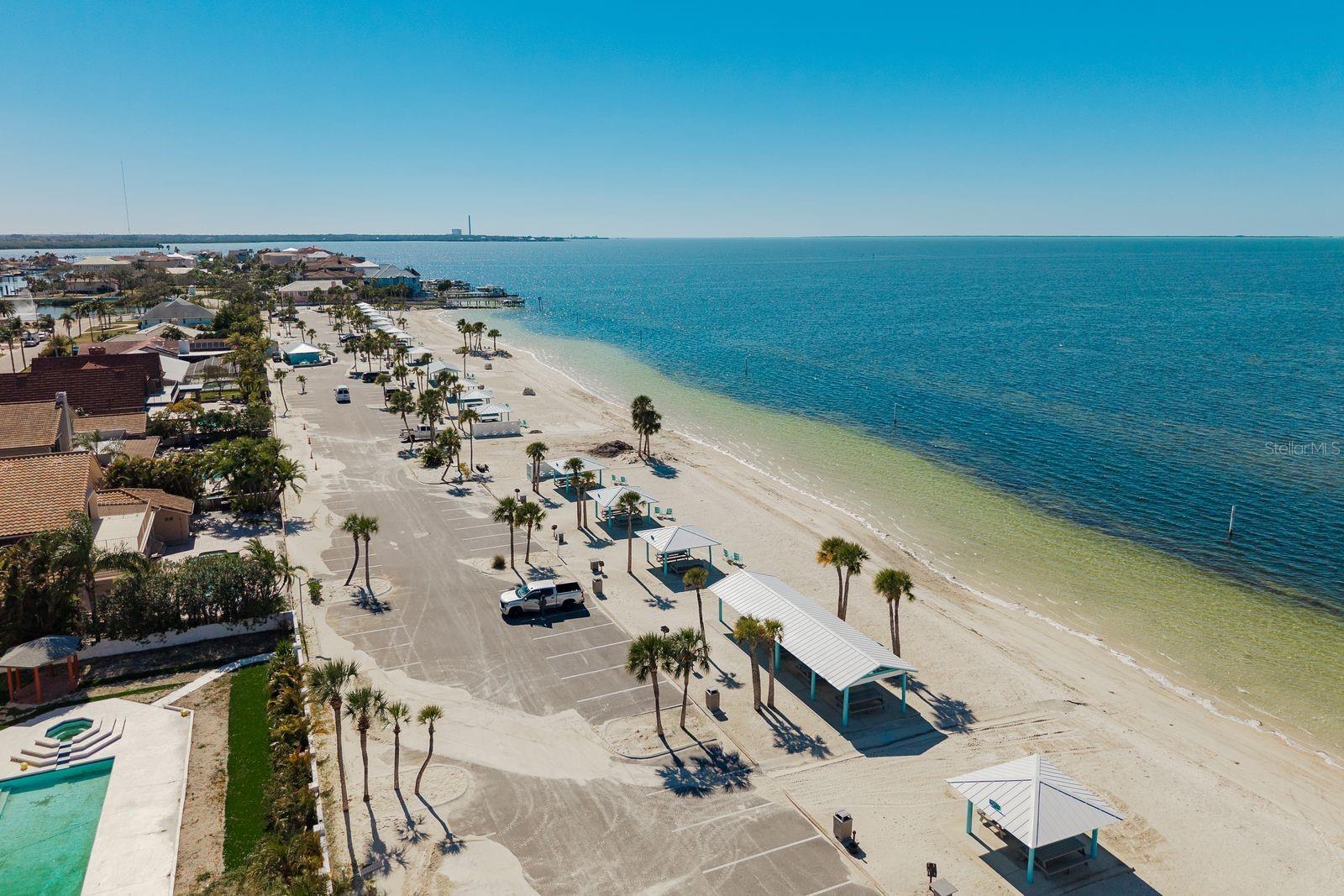 FLOR A MAR - Residential