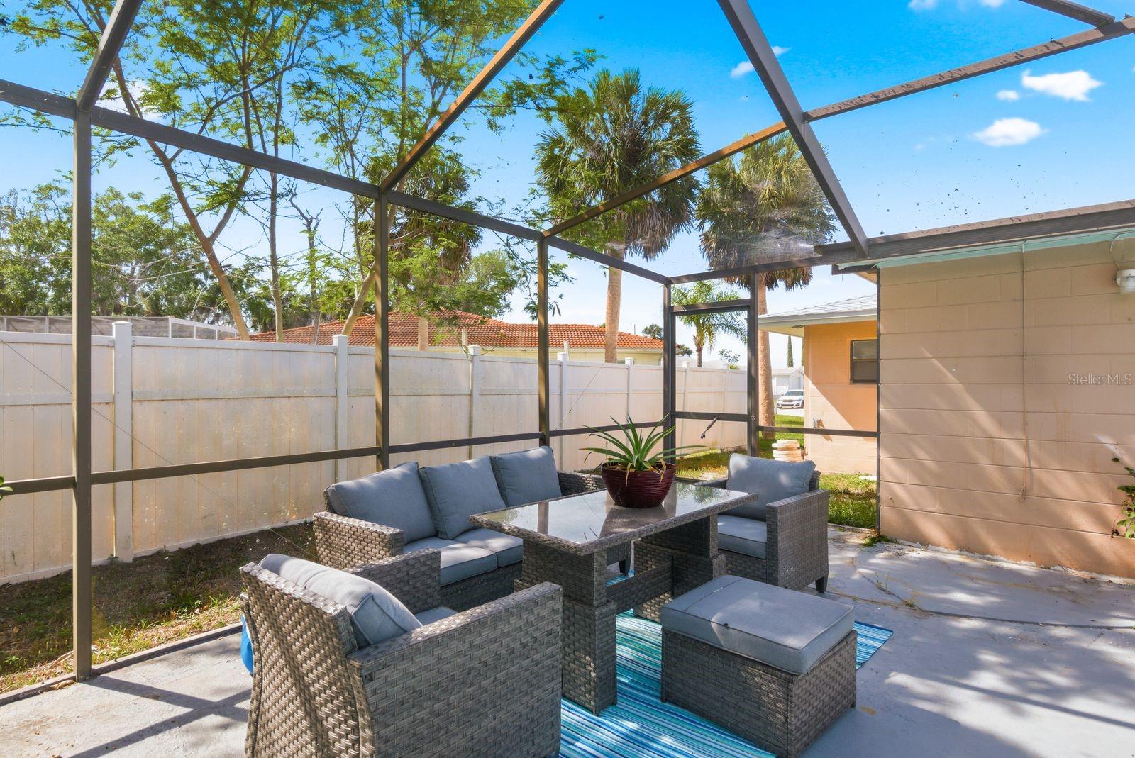 FLOR A MAR - Residential